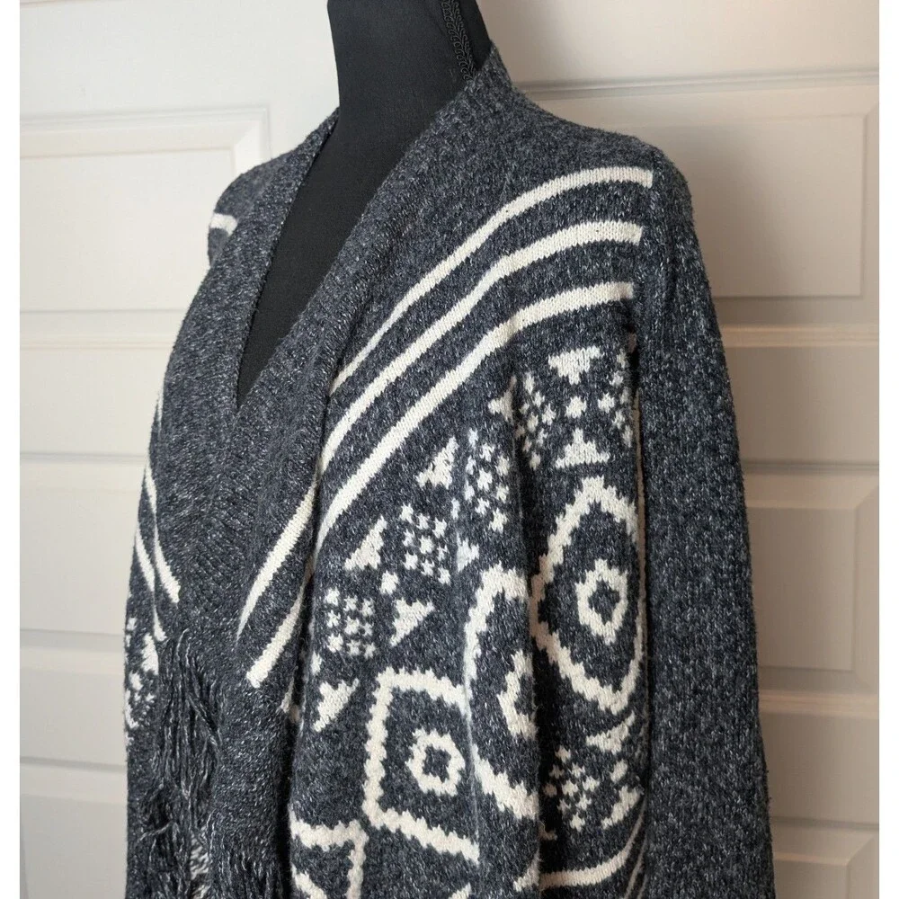 Hollister Gray Aztec Sweater Size S Open Front Cardigan Tassels Southwestern